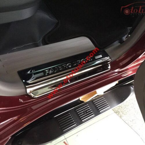 Nẹp chống trầy Pajero Sport