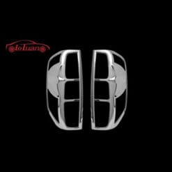 Viền đèn sau Navara