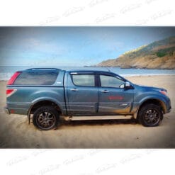 nắp thùng xe mazda bt50 cao có đèn