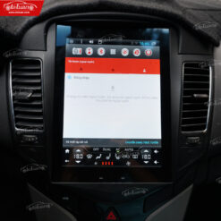 màn hình dvd tesla cruze