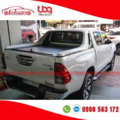 Nắp thùng cuộn xe bán tải Hilux Rocco