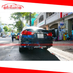 Lip chia pô xe Honda City