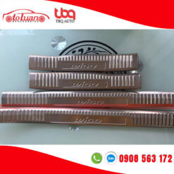 Nẹp chống trầy bước chân cho xe Toyota Wigo