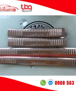 Nẹp chống trầy bước chân cho xe Toyota Wigo
