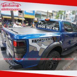 Nắp thùng cuộn bằng Ford Ranger Raptor
