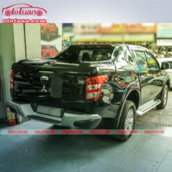 Nắp thùng thấp xe Triton 2017 - 2018