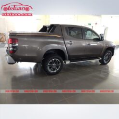 Nắp thùng thấp xe Triton 2019