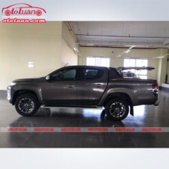 Nắp thùng thấp xe Triton 2019