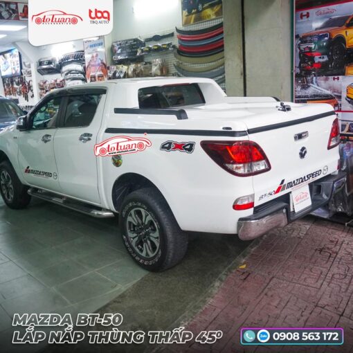 Nắp thùng thấp xe Mazda BT50 mở 45 độ