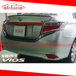 Nẹp chống trầy cốp xe Toyota Vios 2016 - 2017