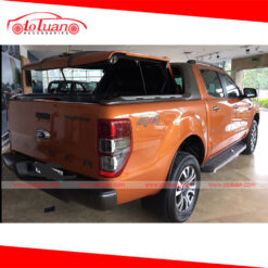 Nắp thùng Ford Ranger thấp mở ngang nóc