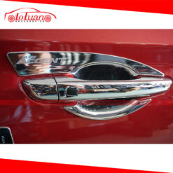 Chén cửa xe Hyundai Accent 2018