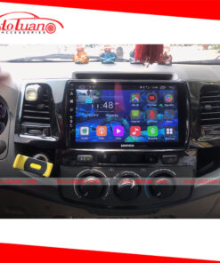 Màn hình xe Toyota Fortuner 2015