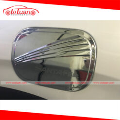 Ốp nắp xăng Hyundai Santafe 2019
