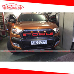 Mặt galang Ford Ranger chữ FORD đỏ có đèn