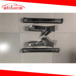 Nẹp chống trầy cửa Brio phần nhựa