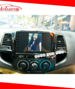 Màn hình DVD Android Hilux 2010
