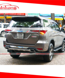 Lip pô xe Fortuner 2019