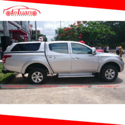 Nắp thùng cao không đèn Mitsubishi Triton có baga