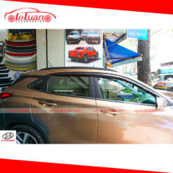 Vè che mưa Hyundai Kona đen Hàn Quốc