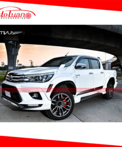 Body kit xe Toyota Hilux 2016 - 2018