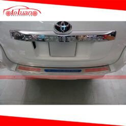 Nẹp chống trầy cốp xe Toyota LandCruiser Prado 19