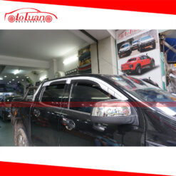 Viền che mưa xe Ford Ranger - Màu trắng