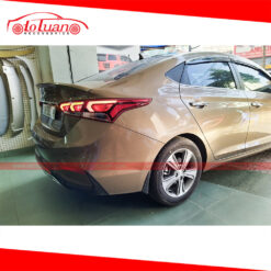 Đuôi cá xe Hyndai Accent 2019