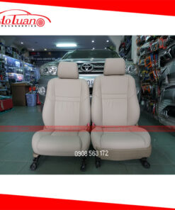 Bọc ghế da xe Fortuner 2012 kem kiểu nhúm