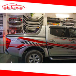 Khung thể thao xe Nissan Navara mang cá