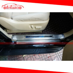 Nẹp bước chân Toyota Land Cruiser Prado