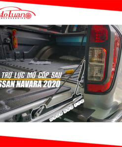 Ty hỗ trợ mở cốp sau xe Nissan Navara 2019 - 2020