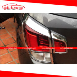 Viền đèn sau xe Toyota Wigo