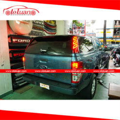 Nắp thùng Ford Ranger Cũ - Kiểu Cao có đèn Mercedes