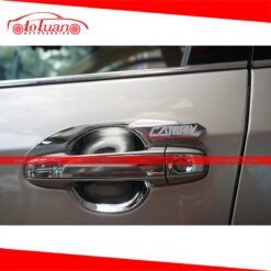 Chén cửa xe Toyota Camry 2017