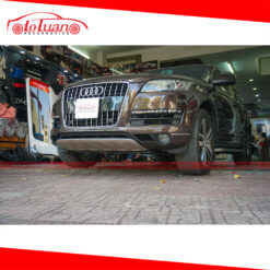 Ốp cản trước xe Audi Q7 inox