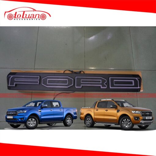 Mặt ca lăng có đèn chữ Ford