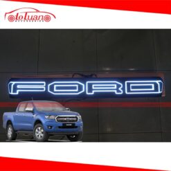 Mặt ca lăng có đèn chữ Ford