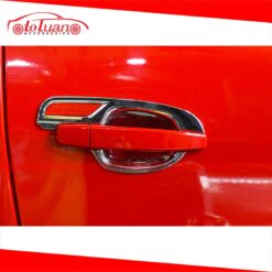 Ốp chén cửa xe Colorado 2015 - 2020 (FITT Thái Lan)