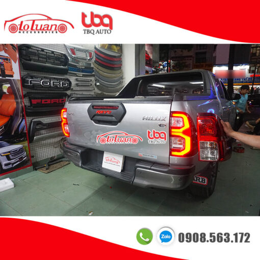 Body kit nâng đời Toyota Hilux thường thành Adventure