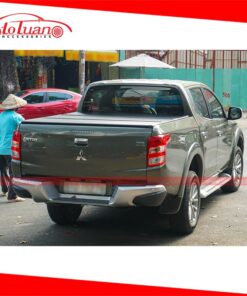 Nắp thùng 3 tấm xe Mitsubishi Triton 2016 - 2018