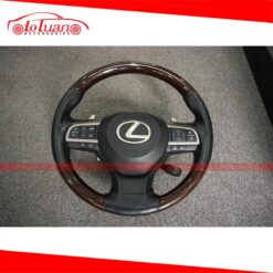Vô lăng lên đời cho xe Lexus GX460 (mới 95%)