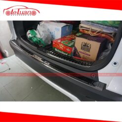 Nẹp chống trầy cốp xe Toyota Cross titan