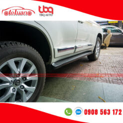 Ốp hông sườn xe Toyota Landcruiser 2016 - 2021