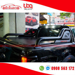 Nắp thùng xe Ford Ranger hiệu Option Roll và khung Hamer