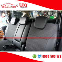 Độ thêm gối tựa đầu hàng ghế 2 cho xe 7 chỗ Suzuki XL7