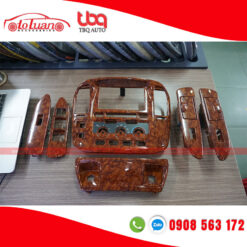 Ốp gỗ các chi tiết nội thất xe LandCruiser