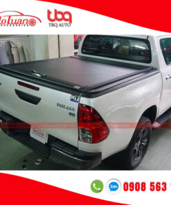 Nắp thùng cuộn anpha cho xe Toyota Hilux