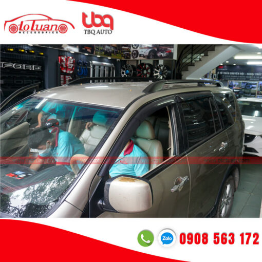 Baga mui dọc cho xe Mitsubishi Zinger