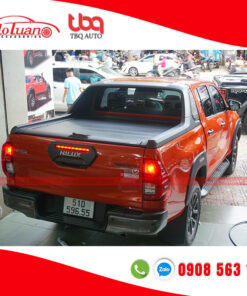 Nắp thùng cuộn ANPHA lắp cho xe Toyota Hilux Adventure 2.8 2021 - 2022